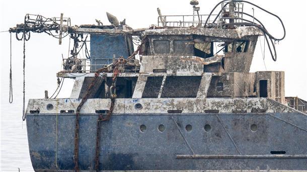 Komplizierte Bergung der „Verity“ aus der Nordsee beendet Die beiden Wrackteile des gesunkenen Frachters „Verity“ sind geborgen worden. Für die Bergung wurde das Schiff unter Wasser in zwei Teile geschnitten.