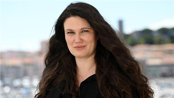 Die Berliner Regisseurin Mascha Schilinski bekommt den Günter Rohrbach Filmpreis 2025 (Archivbild)