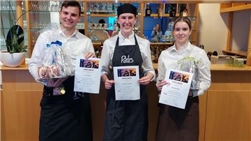 Die Besten bei der Gastro-Schulmeisterschaft am Kivinan Bildungszentrum Zeven: Jason Rach, Charlotte Donkers, Pia Beiwinkler.