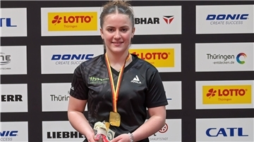 Die Beverstedterin Mia Griesel gewann bei den deutschen U19-Meisterschaften und den Titelkämpfen der Damen und Herren insgesamt fünf Medaillen.