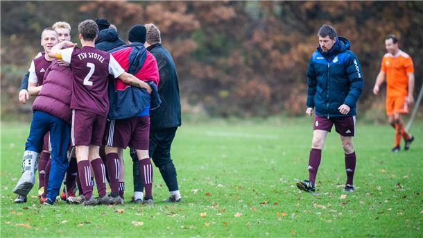 Die Bezirksliga-Fußballer des TSV Stotel hatten im Kampf mit der SG Stinstedt um die Fußball-Herrschaft in der Gemeinde Loxstedt zuletzt oft das bessere Ende für sich. 