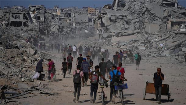 Banges Warten auf Geiseln und bittere Rückkehr in Ruinen Die bisherige Lebenswelt vieler Menschen in Gaza wurde komplett zerstört.