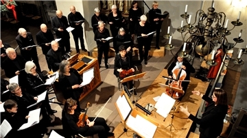 Die Blexer Kantorei unter der Leitung von Mareen Osterloh. Die Kantorin ist froh, dass sie Ende November ein einziges Konzert mit den Sängerinnen und Sängern geben konnte.
