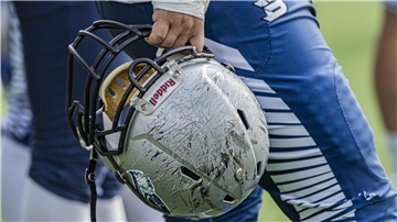Die Bremerhaven Seahawks dürfen nach dem Kantersieg gegen die Göttingen Generals noch auf die Meisterschaft in der Oberliga-Staffel Süd hoffen.
