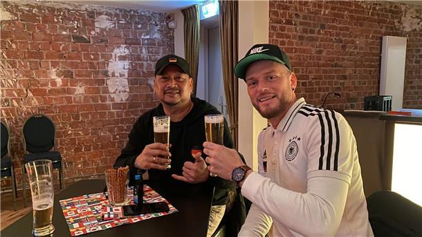 Die Bremerhavener Michael Specka (rechts) und Bom Tareesuth wollen das Beste aus dieser WM machen.