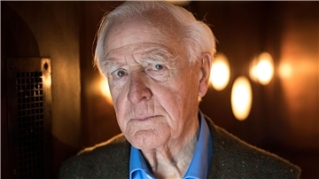 Voller Witz und Ironie: John le Carré als Briefeschreiber Die Briefe von John le Carré wurden von seinem inzwischen ebenfalls verstorbenen Sohn Tim Cornwell herausgegeben. (Archivfoto)