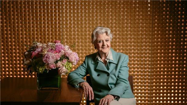 „Mord ist ihr Hobby“: Trauer um Angela Lansbury Die britisch-amerikanische Schauspielerin Angela Lansbury ist tot.