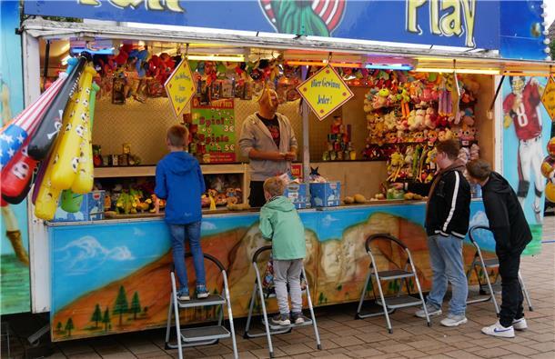 Tarmstedter Herbstmarkt diesmal mit Ernteumzug Bude auf dem Herbstmarkt in Tarmstedt