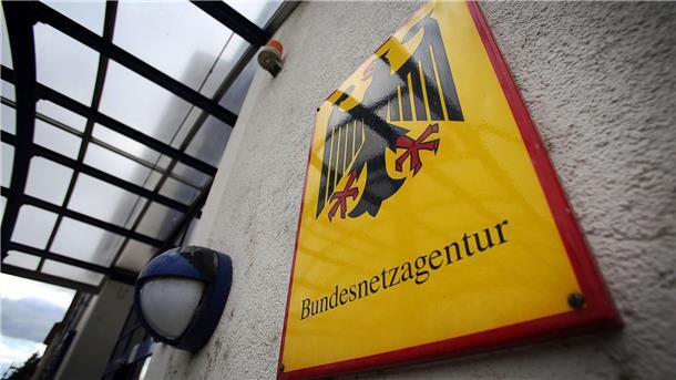 Mobilfunkauktion fällt aus - Profitiert der Verbraucher? Die Bundesnetzagentur kündigt einen Verzicht an.