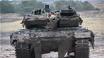 Die Bundesregierung will 14 Kampfpanzer vom Typ Leopard 2A6 an die Ukraine liefern.
