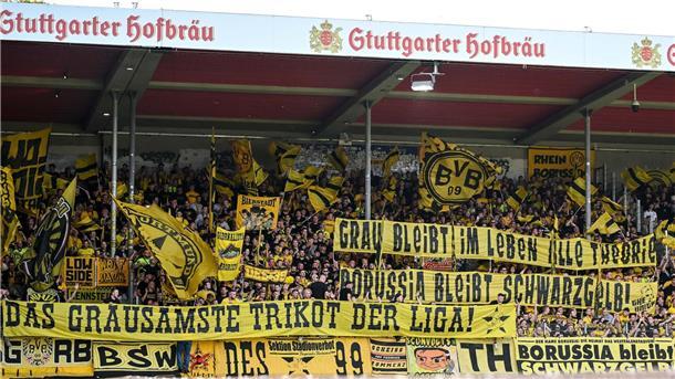 „Das grausamste Trikot der Liga“: BVB-Fans verärgert Die BVB-Fans protestieren gegen die neuen Auswärtstrikots.