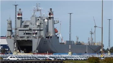 Die „Cape Texas" hat Militärgüter nach Bremerhaven gebracht.