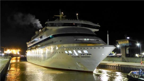 Die „Celestyal Discovery“ hat am Dienstagabend Bremerhaven verlassen.