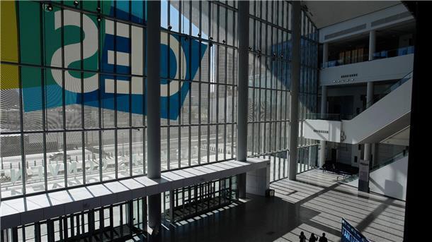 CES 2023: Die wichtigsten Technik-Trends des Jahres Die CES (Consumer Electronics Show) ist eine der weltweit größten Fachmessen für Unterhaltungselektronik.