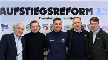 Die Clubs stellten ihre Pläne gemeinsam vor.