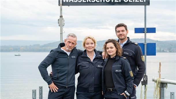 Die Crew und der See.