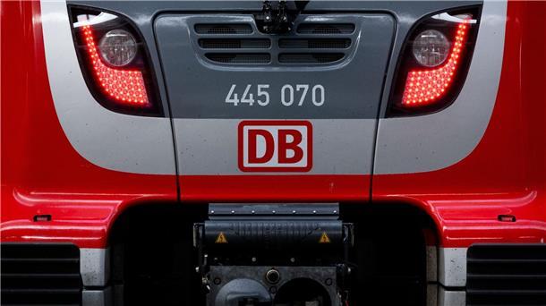 Die Deutsche Bahn will die Tarifgespräche mit der GDL fortsetzen.