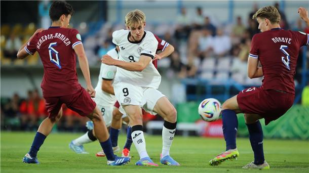Die deutsche U19-Auswahl hat bei der EM das Halbfinale erreicht.