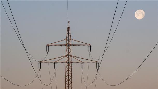 SPD und Grüne pochen auf günstigeren Industriestrom Die deutsche Wirtschaft beklagt seit geraumer Zeit, dass die vergleichsweise hohen Strompreise in der Bundesrepublik ein Standortnachteil seien.