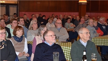 Die Ebersdorfer Bürgerversammlung war am Donnerstagabend sehr gut besucht.