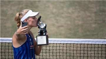 Die ehemalige Grand-Slam-Siegerin Kerber spricht über die nächste Generation.
