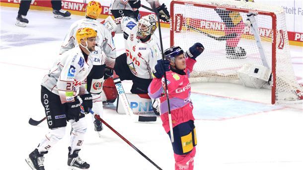 Die Eisbären Berlin haben auch die Final-Neuauflage gegen die Pinguins für sich entschieden.
