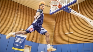 Die Eisbären Bremerhaven sind für Power Forward Marquis Collins die erste Station in Europa.