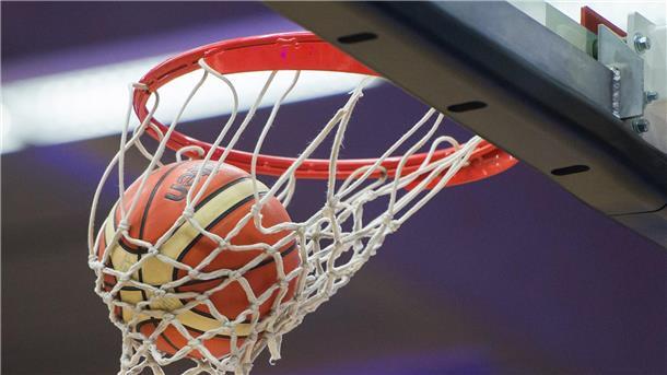 Die Eisbären-Mannschaften messen sich mit dem Nordrivalen Vechta. Mal geht es Punkte in der ProA, mal in der 2. Regionallliga. 