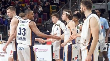 Die Eisbären wollen nach der Länderspielpause den Angriff auf die Playoff-Plätze starten.