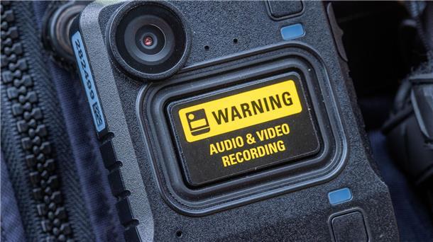 Die Eisenbahn- und Verkehrsgewerkschaft EVG plädiert für den Einsatz von Bodycams.