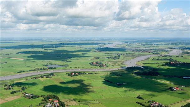 Deutschland und Niederlande wollen Ems-Schlickproblem lösen Die Ems wird seit Jahrzehnten durch zu viel Schlick im Wasser belastet. (Archivbild)