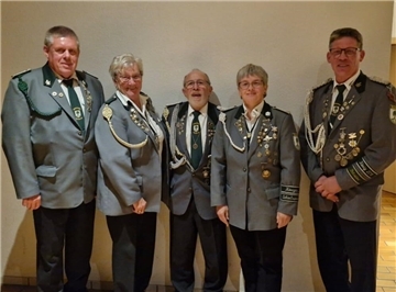 Die erfolgreichen Schützinnen und Schützen des diesjährigen Herbstabschlussschießens des Schützenvereins Barchel.