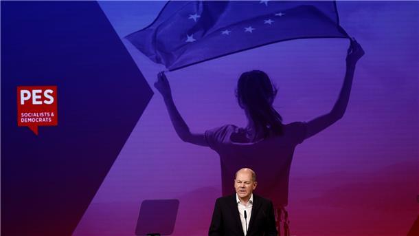 Scholz wirbt für Erweiterung der EU auf bis zu 36 Staaten Die EU müsse reformiert werden, damit sie fit für die Aufnahme neuer Mitglieder ist, findet Kanzler Olaf Scholz.