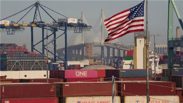 US-Zölle gegen China noch höher - EU-Abgaben vorerst auf Eis Die EU will die geplanten Gegenzölle auf US-Produkte vorerst nicht in Kraft setzen.