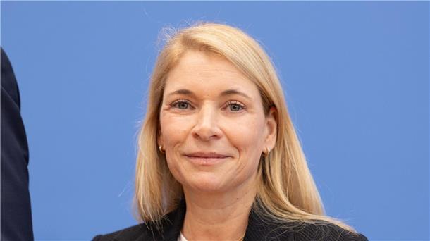 Die EVG stimmte im Aufsichtsrat sogar gegen Berufung der neuen Bahnchefin, Evelyn Palla - aus Protest gegen Rompf. (Archivbild)