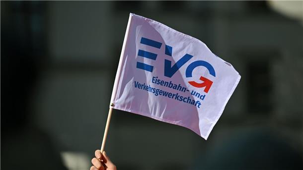 Die EVG hat das letzte Angebot der Deutschen Bahn zurückgewiesen.
