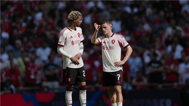 „Farmers League“? Bundesliga spürt Englands Transfer-Macht Die Ex-Bundesligastars Hugo Ekitike (l) und Florian Wirtz spielen jetzt in England - wie so viele andere auch.