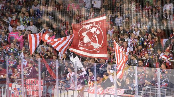 Die Fans standen wie ein siebter Mann hinter der Mannschaft und pushten sie zu Höchstleistungen.