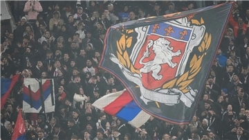 Die Fans von Olympique können aufatmen: Der Zwangsabstieg für Lyon ist vom Tisch. 