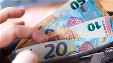 Die FDP will schärfere Sanktionen beim Bürgergeld - das führt zu massiver Kritik innerhalb der Koalition (Symbolbild).