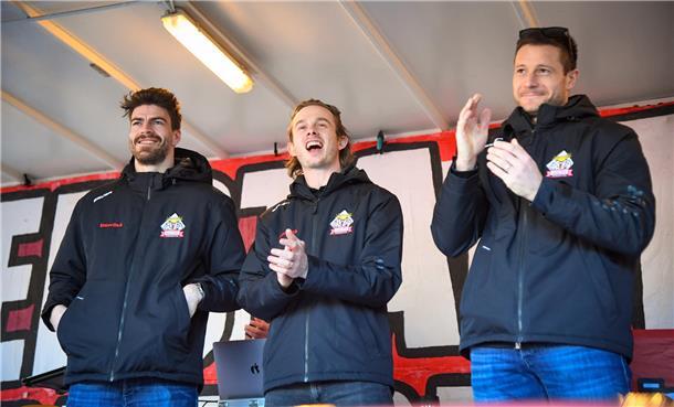 Die Fischtown Pinguins verabschieden sich vor und mit ihren Fans aus der Saison ...