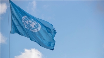 Die Flagge der Vereinten Nationen: An Bord des UN-Hubschraubers sollen acht Menschen gewesen sein.