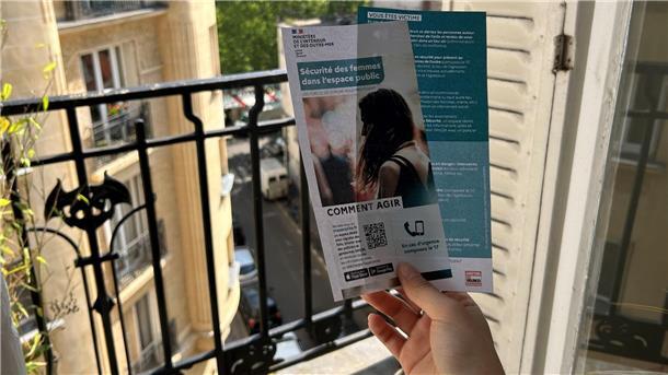 Frankreich: Flyer gegen Belästigung von Frauen in der Kritik Die Flyer mit Verhaltenstipps für Frauen gegen sexuelle Belästigung im öffentlichen Raum sorgen in Frankreich für Wirbel.