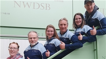 Die Freihand-Schützen des SV Neuenlandermoor freuen sich über den Aufstieg (von links): Sabrina Seebeck, Frank Beiten, Natalie Holst, Klaus Denks, Sabrina Warnke und Marcel Handrick