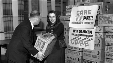 Die Freude war groß, wenn Care-Pakete ankamen.