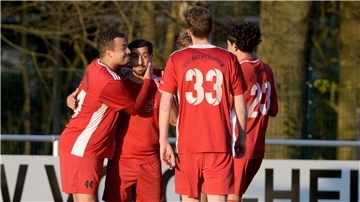 Die frohe Kunde erreichte die OSC-Spieler bereits vor dem finalen Bremen-Liga-Spiel beim TuS Schwachhausen, das dann mit 2:5 verloren wurde.
