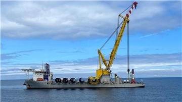 Die Fundamente für die 11-Megawattanlage werden derzeit in der Nordsee gesetzt.