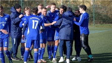Die Fußballer der Leher TS gewannen erneut den Burmeister-Cup.