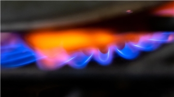 Die Gaspreise sind wegen des Ukraine-Kriegs erst kräftig gesteigen, jetzt geben sie wieder leicht nach.