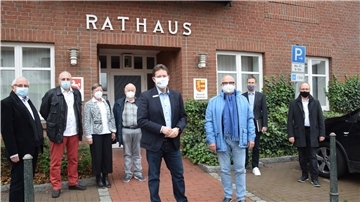 Die Gemeinde Butjadingen kann sich freuen: Im kommenden Jahr werden sowohl in Stollhamm als auch in Tossens Allgemeinmediziner arbeiten.